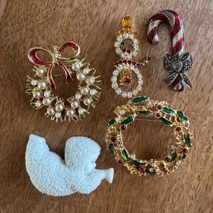Christmas‎ Pin Bundle | 5 Christmas Pins